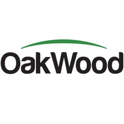 OakWood Designers & Builders Logo