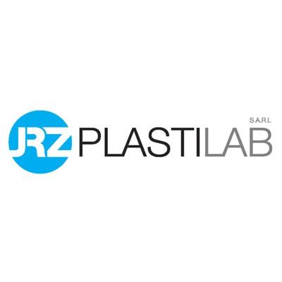 Plasti Lab's Logo