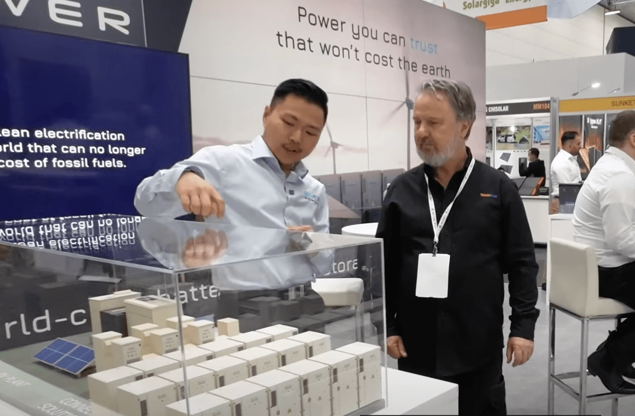 Product 
    
    Smart Energy Lab learns about EVO Power’s range of products at All-Energy Expo
  
   image