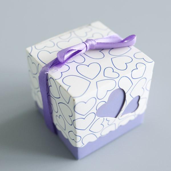Product Wedding Gift Box with Heart Die-cut - TSTINNOPRINT image