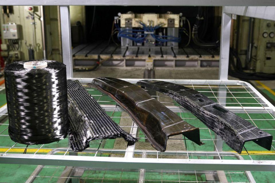 Product: Nissan announces ‘breakthrough’ in carbon fibre parts production – Automotive Today