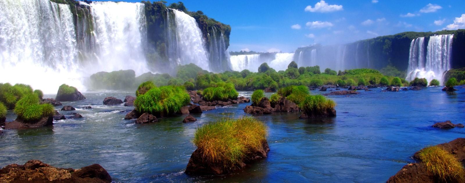 Product The Iguazú Experience | Post-Program 2023, 2024 | Hurtigruten Norwegian Coastal Express image