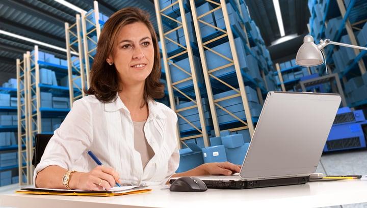 Product Female administrative in a desk with a distribution warehouse in - Jamnu image