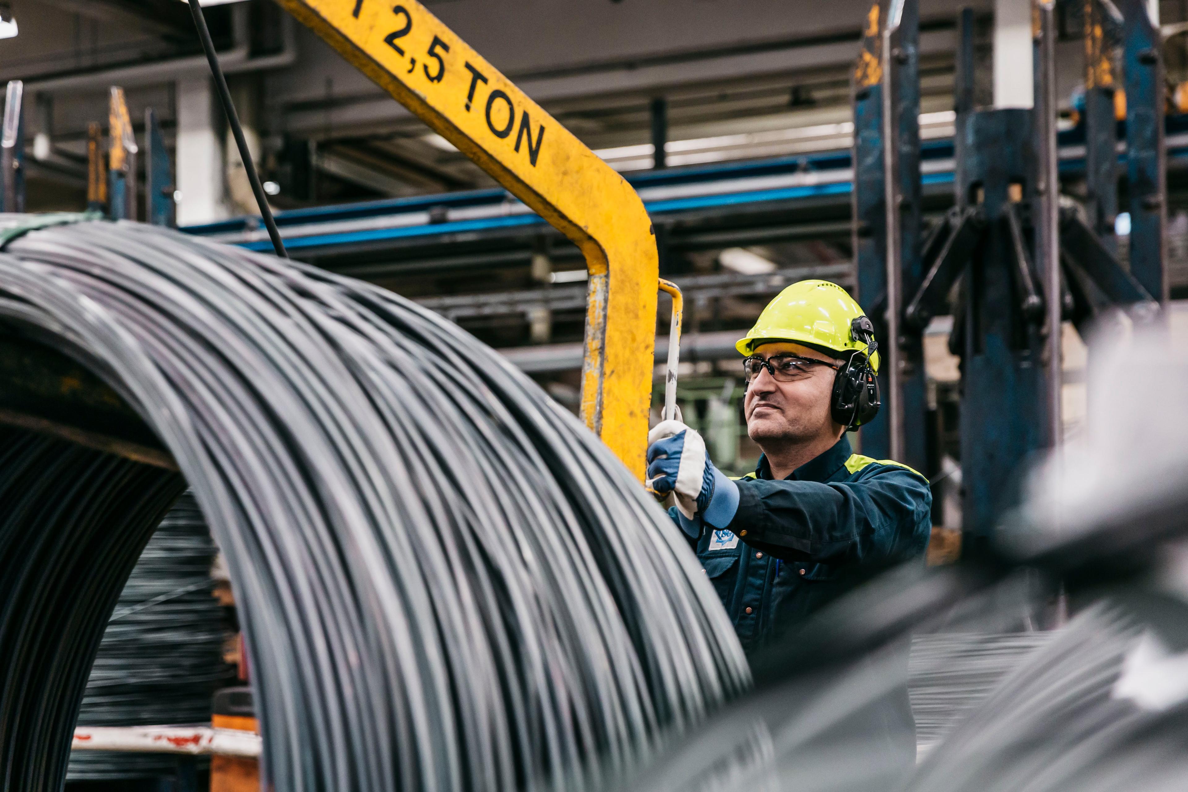 Product High Tensile Steel Wire: Superior Strength from Top Manufacturer | Suzuki Garphyttan image