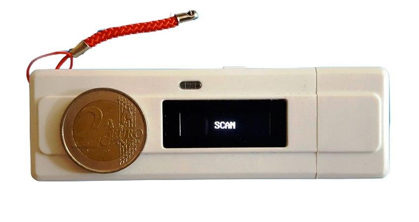 Product RT10M Mini Pocket Microchip Reader/Scanner - SwissPlus ID (US) image