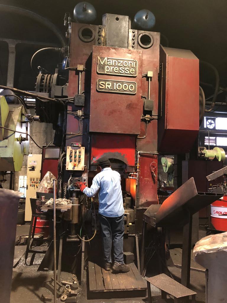 ▷ Hot forging press Manzoni SR1000 — 1000 ton (ID:S85386)