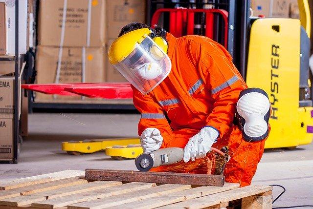 17 of the Best Workplace Safety Tips For Any Company - BeSafe – School and Workplace Safety